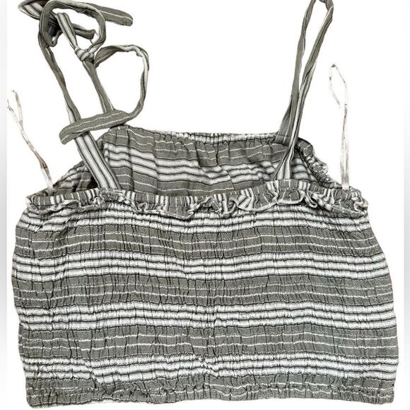 🌿 Salty Lemon Linen Two-Piece Set - Size M 🍋 - Picture 4 of 12